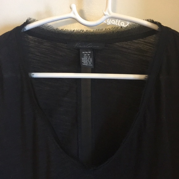 Kenneth cole 3/4 sleeve black light weight top - Picture 2 of 3